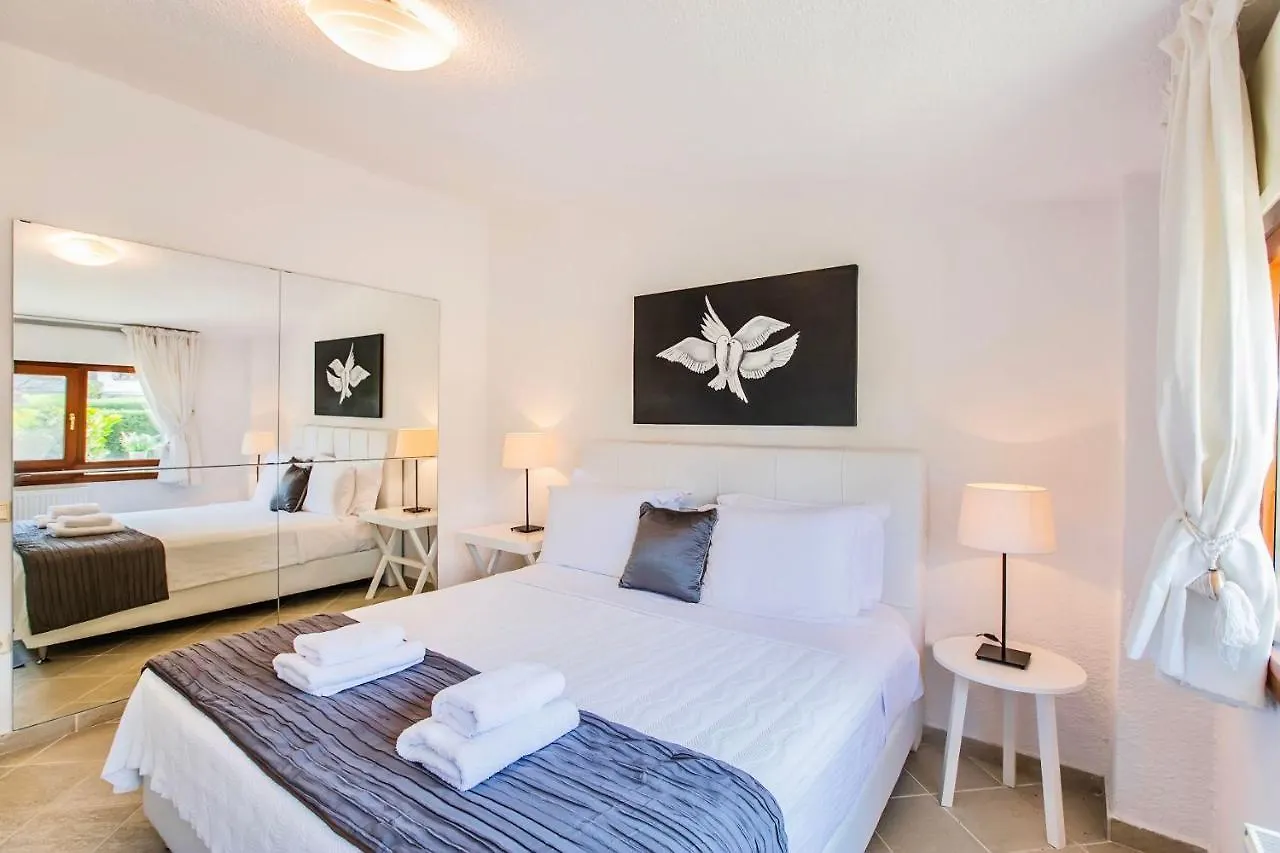 Urania Sani Villas Grécia