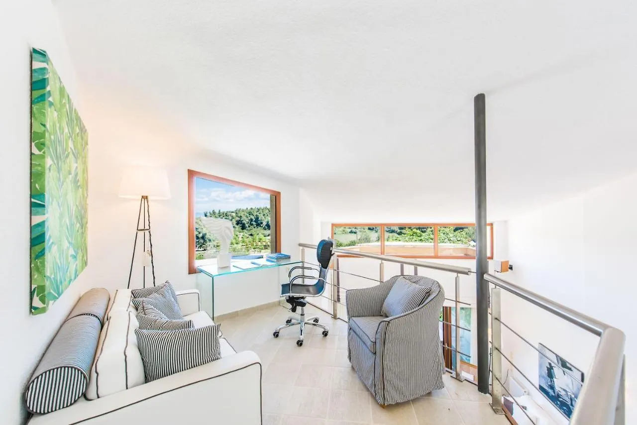 Urania Sani Villas Grécia