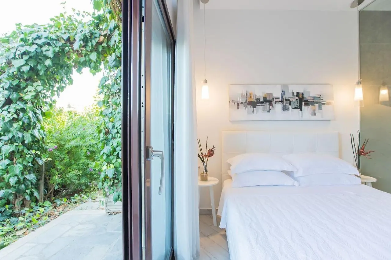 Urania Sani Villas Grécia